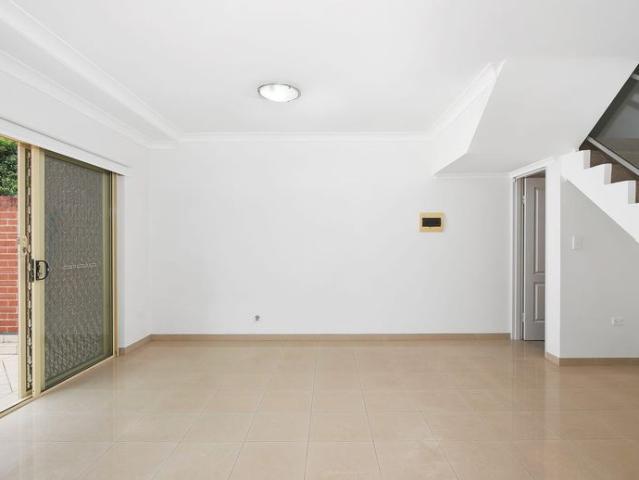 Townhouse for rent in Randwick, Sydney