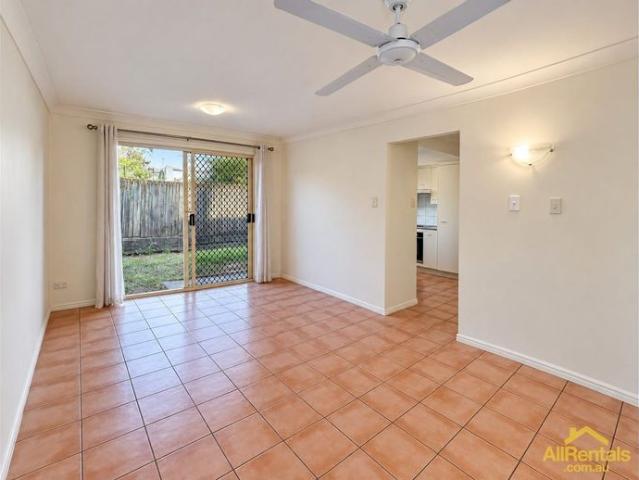 Townhouse for rent in Morningside, Greater Brisbane