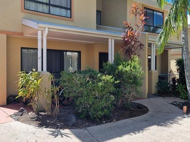 Townhouse for rent in Kings Creek, Queensland