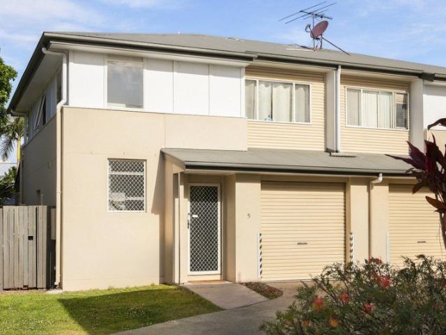 Townhouse for sale in Deception Bay, Greater Brisbane