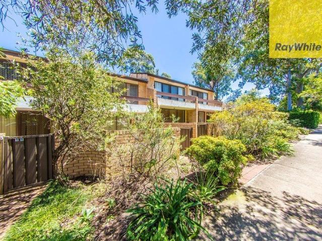Townhouse for rent in Sydney, New South Wales