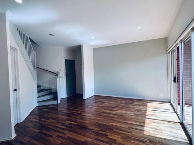Townhouse for rent in Camerons Creek, Victoria