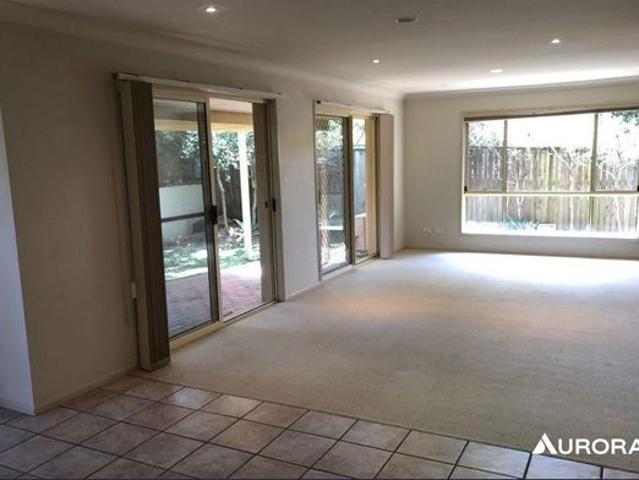 Townhouse for rent in Toombul, Queensland