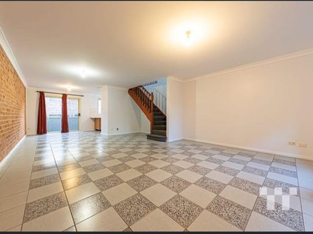 Townhouse for rent in Ambergate, New South Wales