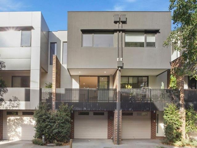 Townhouse for rent in Camerons Creek, Victoria