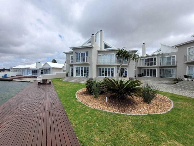 Apartment for sale in Cape St Francis, Eastern Cape