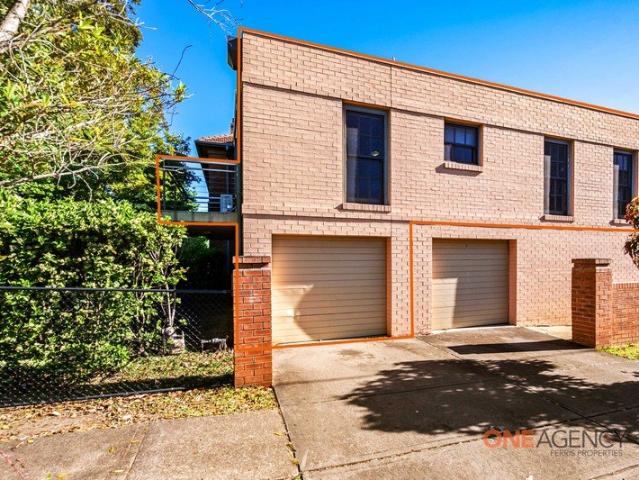 Townhouse for sale in Newcastle, Newcastle-Maitland