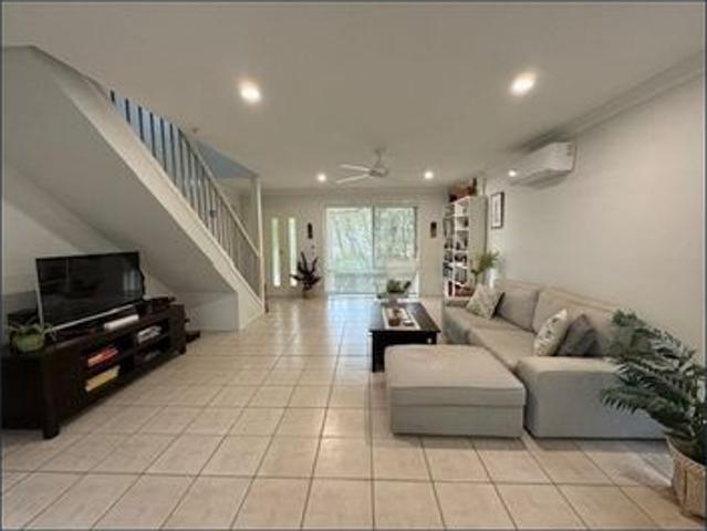 Townhouse for rent in Toombul, Queensland