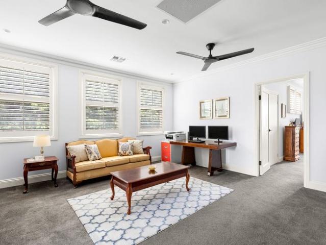 Townhouse for rent in Sydney, New South Wales
