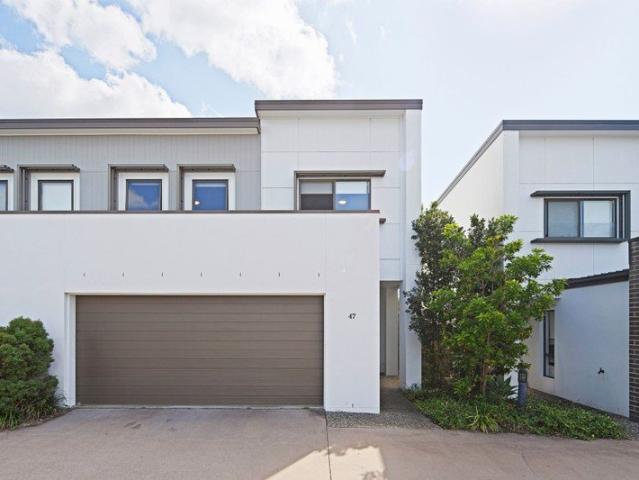 Townhouse for sale in Toombul, Queensland
