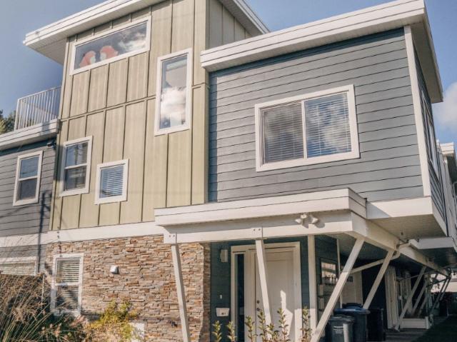 Apartment for rent in Winfield, British Columbia