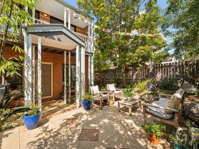 Townhouse for sale in Toombul, Queensland