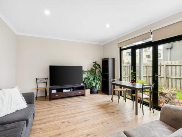 Townhouse for rent in Portarlington, Victoria