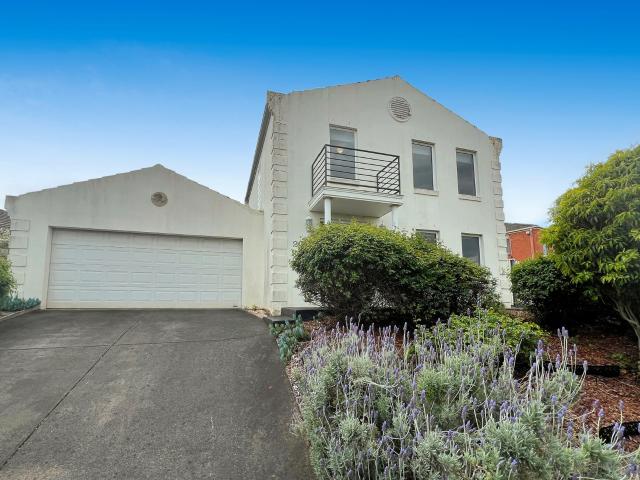 House for rent in Highton, Geelong