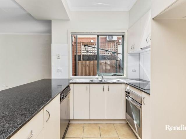 Townhouse for rent in Camerons Creek, Victoria