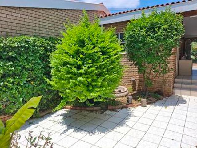Townhouse for sale in Alexandra, Gauteng