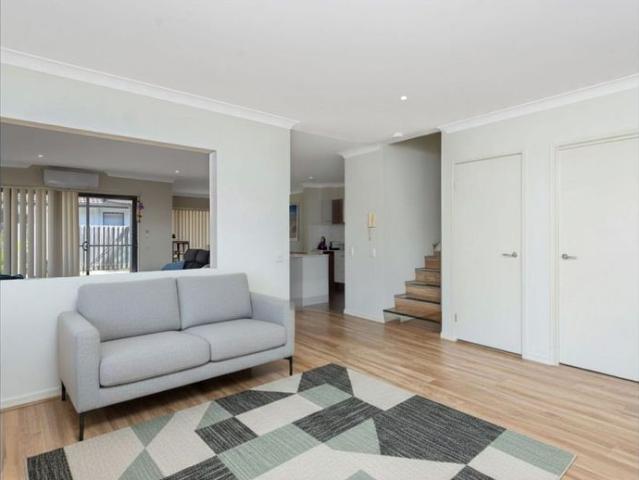 Townhouse for rent in Fernbrook, Queensland