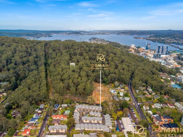 Townhouse for sale in North Gosford, New South Wales