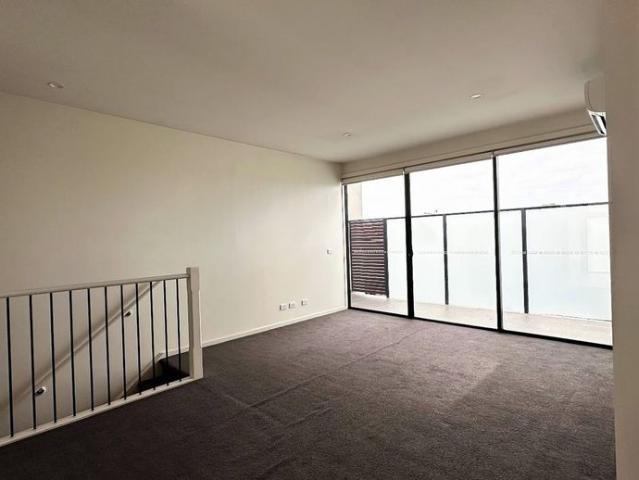 Townhouse for rent in Camerons Creek, Victoria