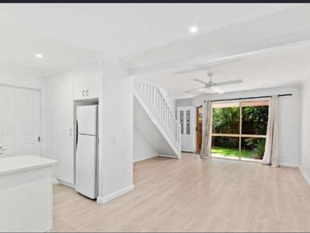 Townhouse for rent in Fernbrook, Queensland