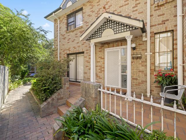 Townhouse for sale in Sydney, New South Wales