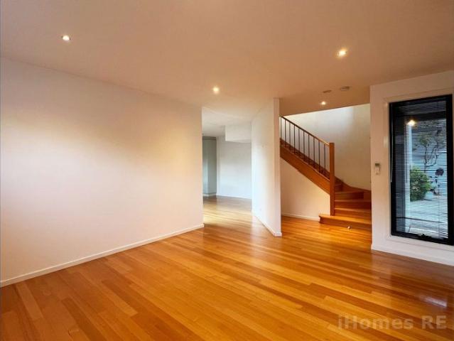 Townhouse for rent in Northcote, Melbourne