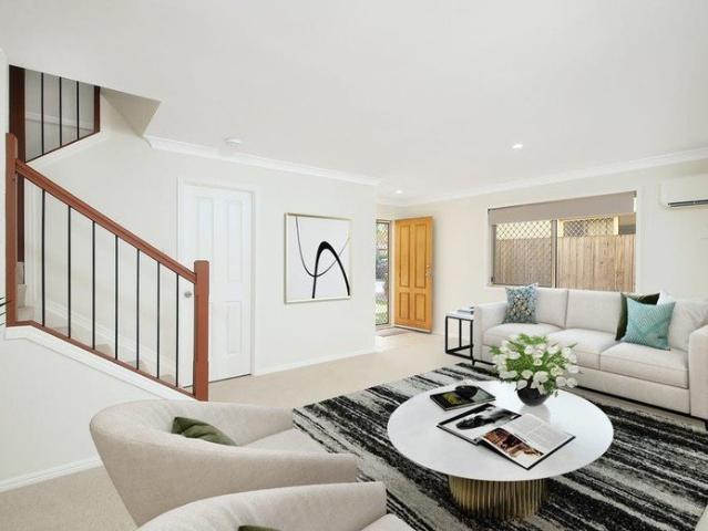 Townhouse for rent in Toombul, Queensland