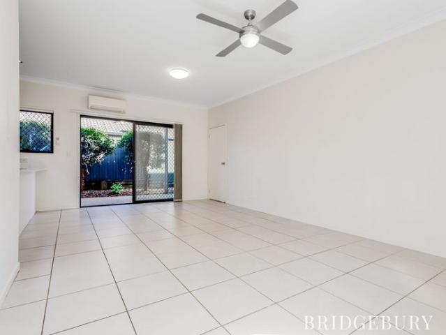 Townhouse for rent in Toombul, Queensland