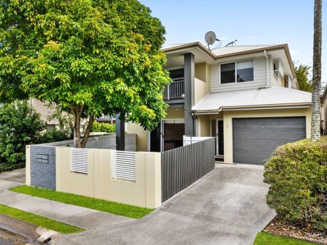 Townhouse for sale in Toombul, Queensland