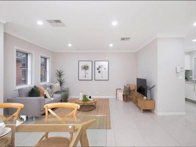 Townhouse for rent in Sydney, New South Wales