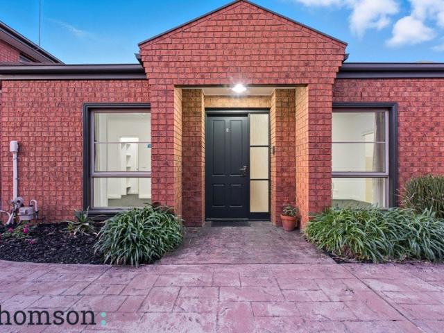 Townhouse for rent in McKinnon, Melbourne