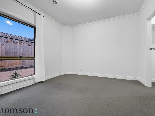Townhouse for rent in McKinnon, Melbourne
