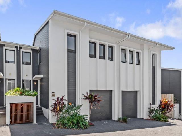 Townhouse for rent in Everton Park, City of Brisbane