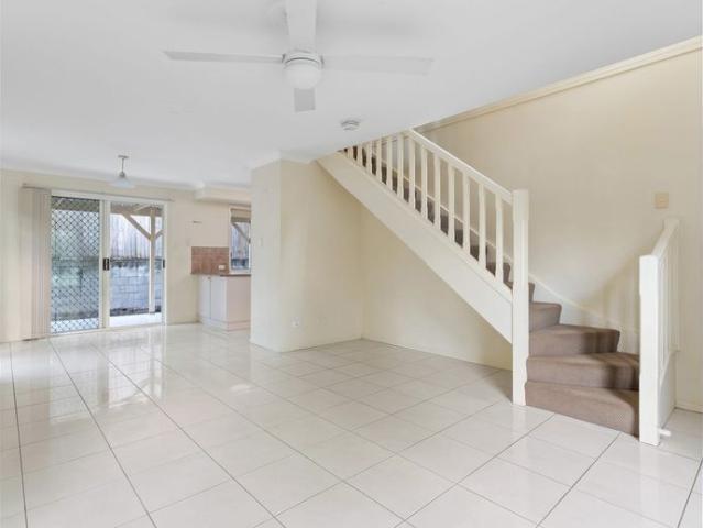 Townhouse for rent in Toombul, Queensland