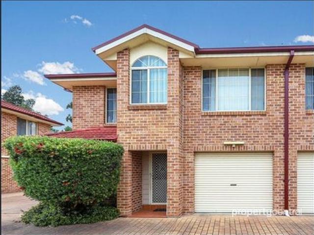 Townhouse for rent in Sydney, New South Wales