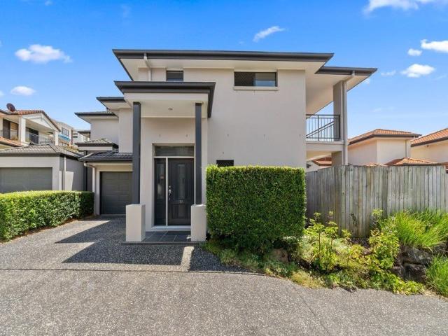 Townhouse for rent in Toombul, Queensland