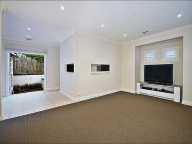 Townhouse for rent in Camerons Creek, Victoria