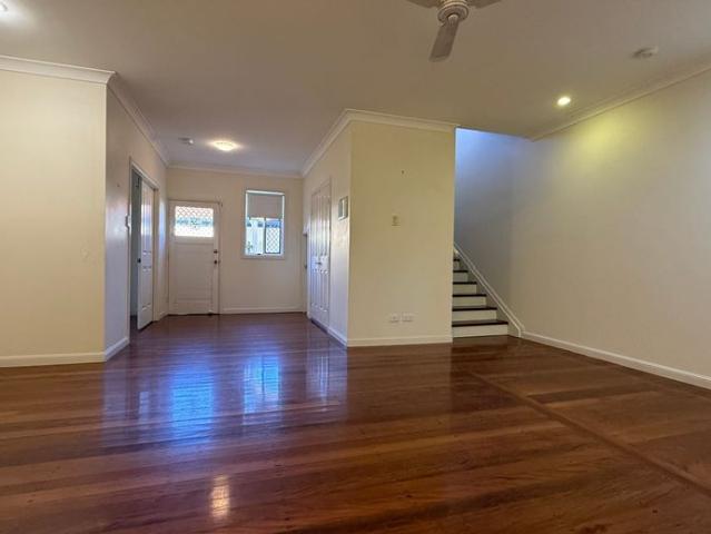 Townhouse for rent in Toombul, Queensland