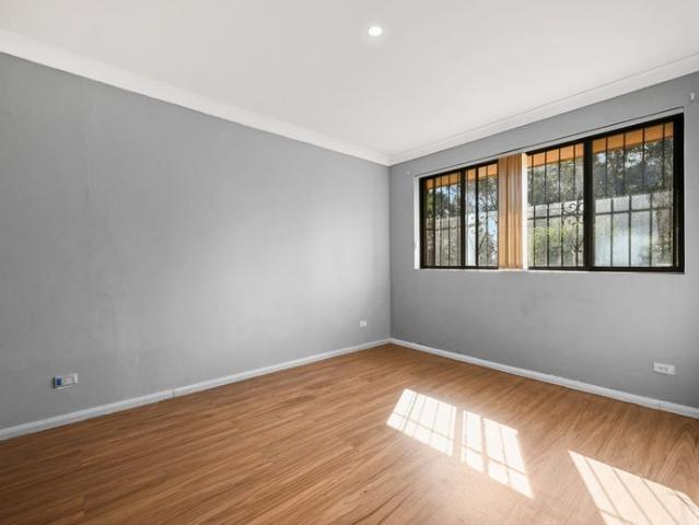 Townhouse for rent in Sydney, New South Wales