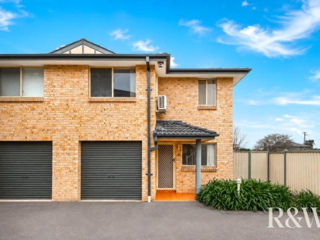 Townhouse for sale in Sydney, New South Wales