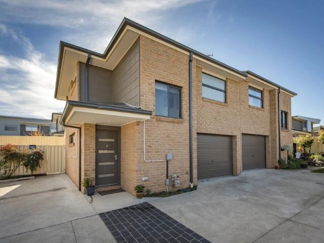 Townhouse for rent in Queanbeyan, New South Wales