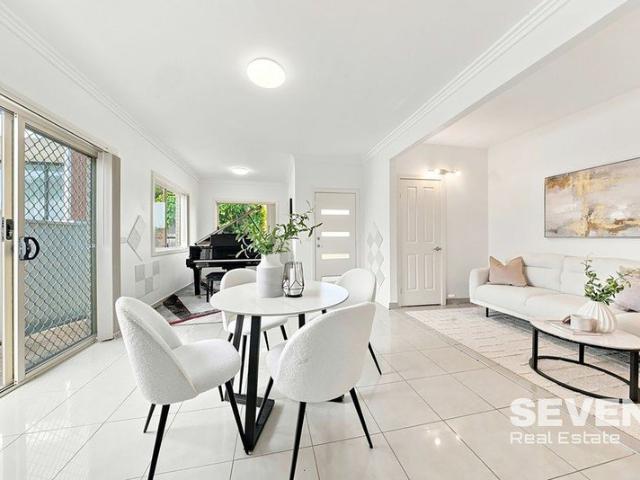 Townhouse for rent in Castle Hill, Sydney