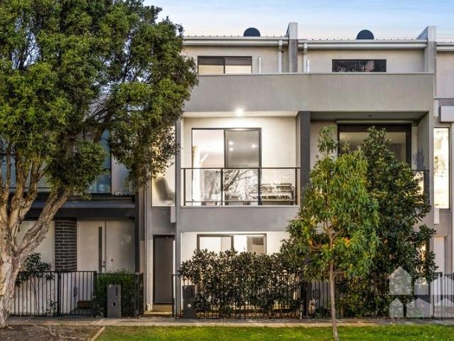 Townhouse for sale in West Footscray, Victoria