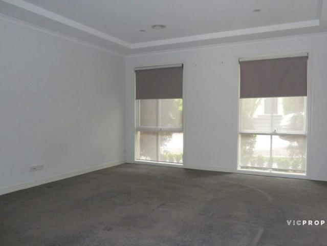 Townhouse for rent in Camerons Creek, Victoria