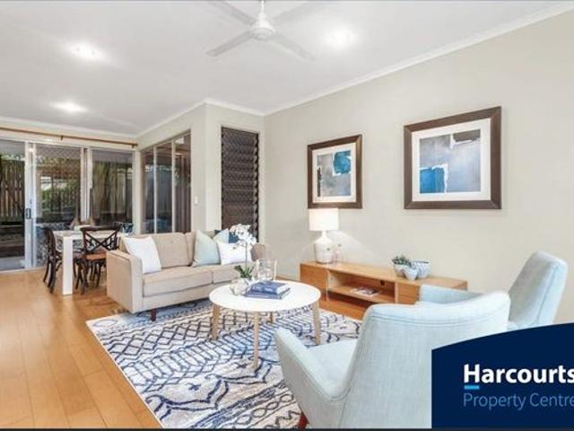 Townhouse for rent in Toombul, Queensland