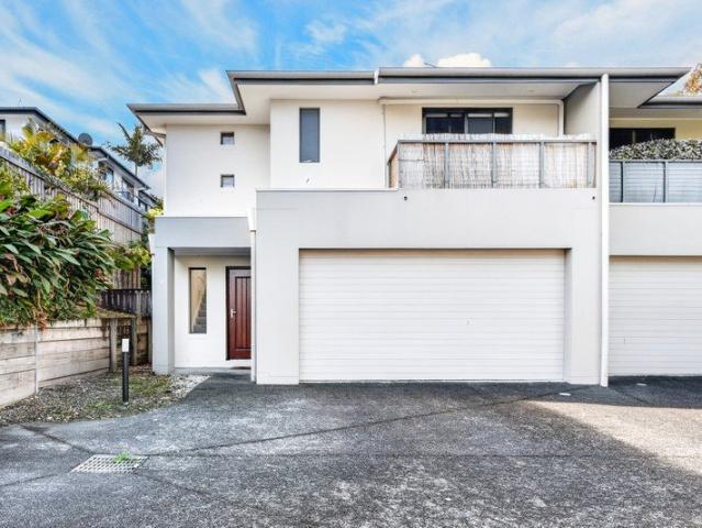 Townhouse for sale in Fernbrook, Queensland