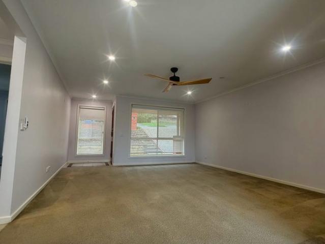 Townhouse for rent in Albury, New South Wales