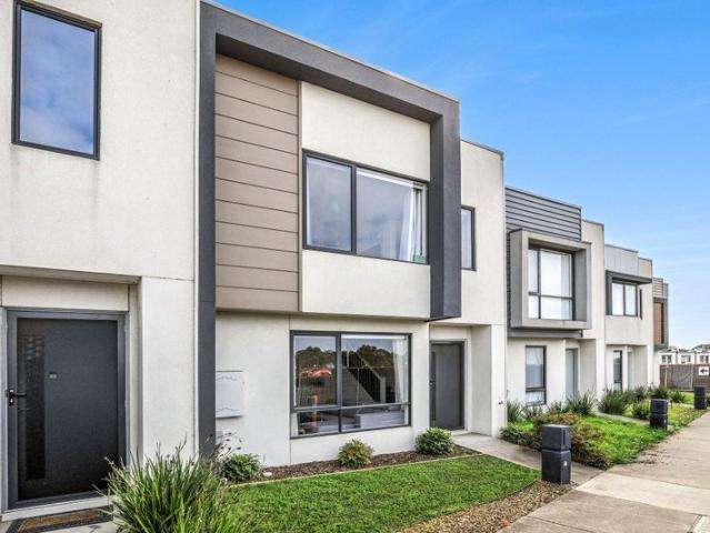 Townhouse for sale in Geelong, Victoria
