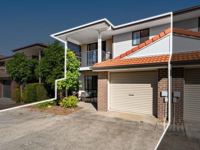 Townhouse for sale in Toombul, Queensland
