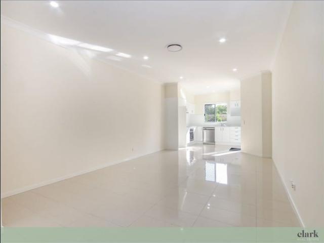 Townhouse for rent in Northgate, Greater Brisbane